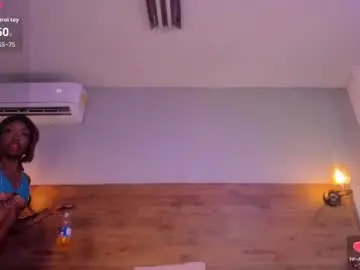 Monwuw  live sex cam