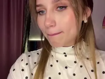 Shadowkissss  live sex cam