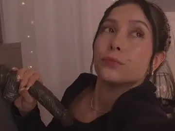 Sky_dkt  live sex cam