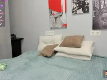 Sweetie_rozzy  live sex cam