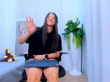 Viictoriiasaenz  live sex cam