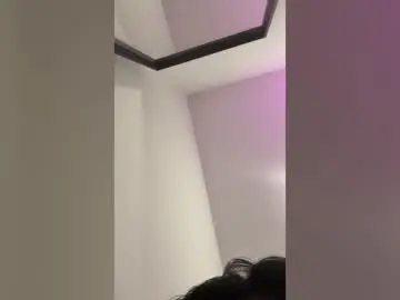 Garglemysquirt  live sex cam