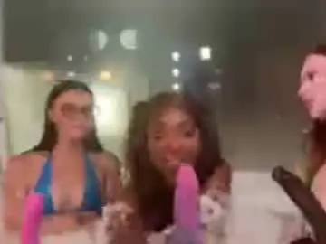 Harlleylovee  live sex cam