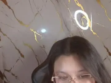 Honeydoll_tf  live sex cam