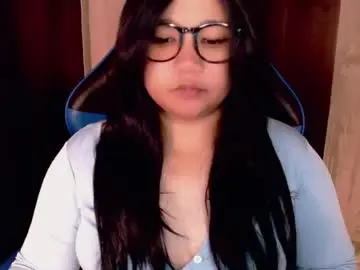 Im_ur_cutiewife  live sex cam