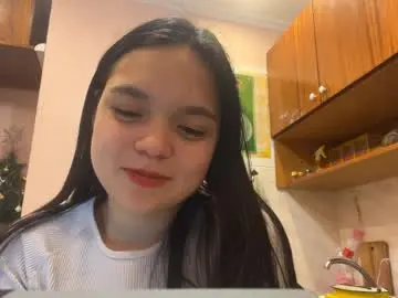 Loganpenniston  live sex cam