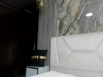 Lucy_hl  live sex cam