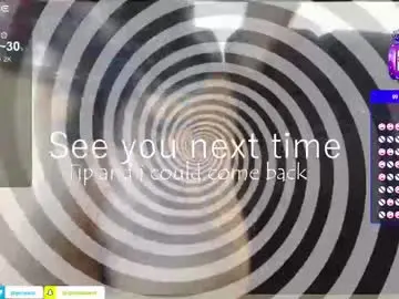 Nikkicensored  live sex cam