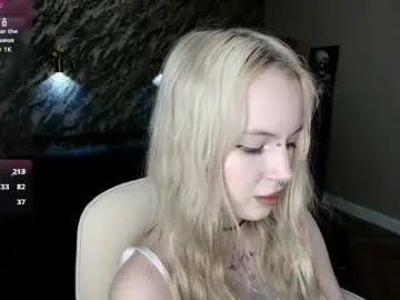 Saykoblade  live sex cam