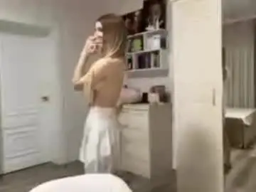 Ulalittlepage  live sex cam