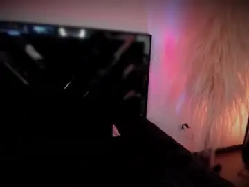 Your_littlepervert_  live sex cam