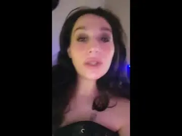 Cherrybombxoxoo  live sex cam