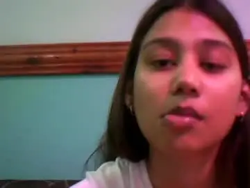 Indianprettysmile2  live sex cam
