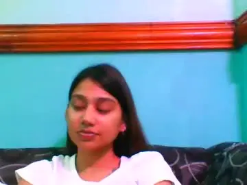 Indianprettysmile2  live sex cam