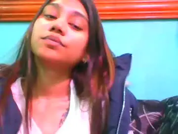 Indianprettysmile2  live sex cam
