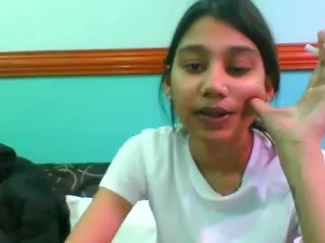 Indianprettysmile2  live sex cam