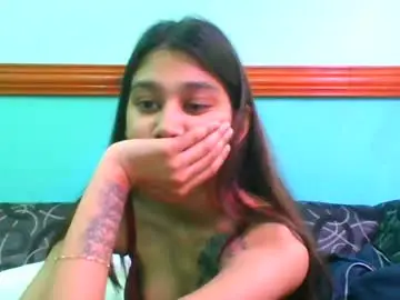 Indianprettysmile2  live sex cam