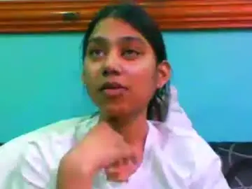 Indianprettysmile2  live sex cam