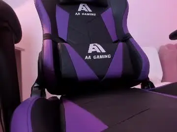 Mia_corner  live sex cam