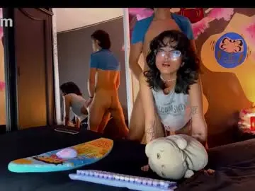 Minami_suki  live sex cam