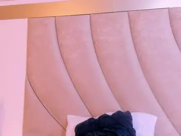 Violetahills_  live sex cam