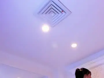 Violetahills_  live sex cam