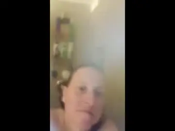 Bonbonbootyfairy82  live sex cam