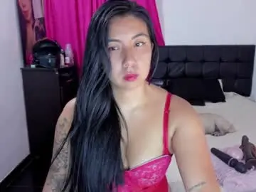 Isa_mey  live sex cam