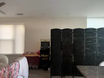 Justanerdhere  live sex cam