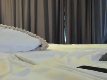 Lesyaliss  live sex cam