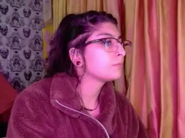 Littlee_brat  live sex cam