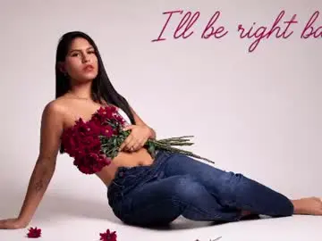 Maragirl  live sex cam