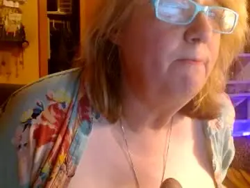 Misskittyfox  live sex cam