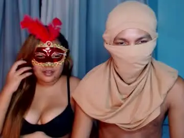 Naughtyhotnekkie  live sex cam