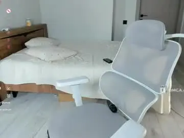 Yoyeona  live sex cam