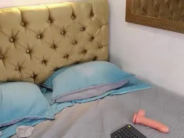 Alaiia___  live sex cam