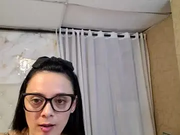 Azura_lion  live sex cam