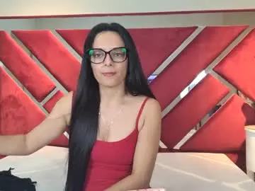 Azura_lion  live sex cam