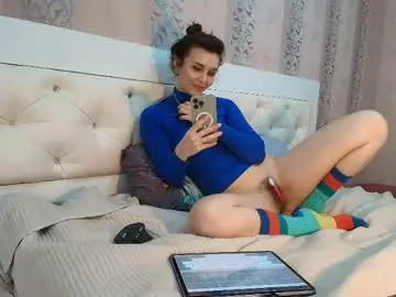 Ophelia_blue  live sex cam