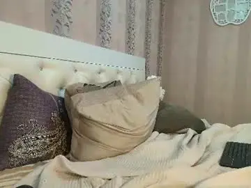 Ophelia_blue  live sex cam