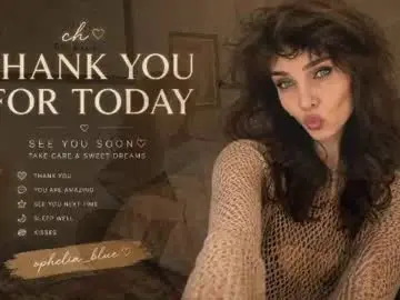 Ophelia_blue  live sex cam