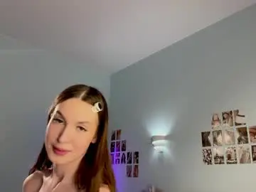 Traciblow  live sex cam