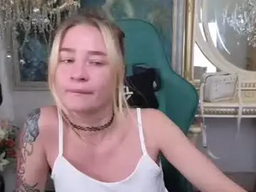 Uvrays999  live sex cam