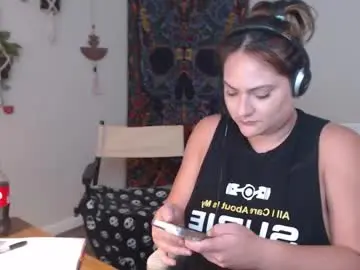 Whatacoolgirl  live sex cam