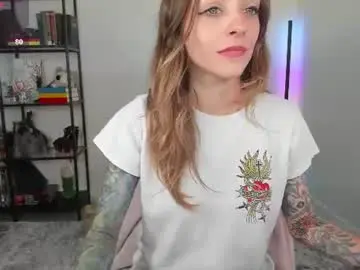Astridluxe  live sex cam