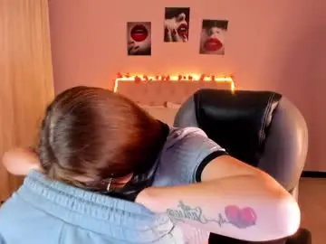 Emily_warren__  live sex cam