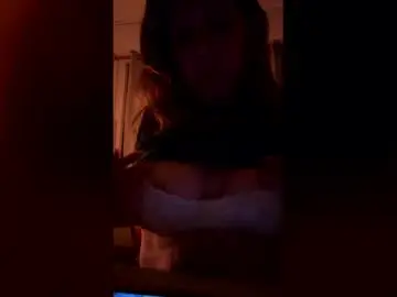 Ihave29teeth  live sex cam