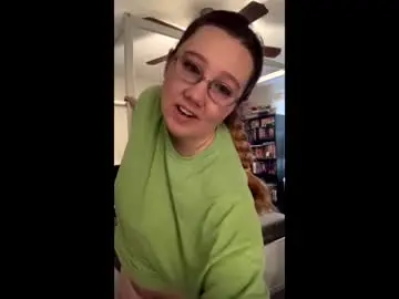 Kirasolenos  live sex cam