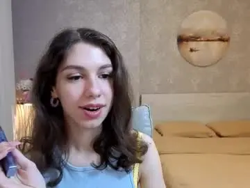 Softwine  live sex cam