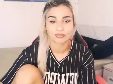 Sophiaa90  live sex cam
